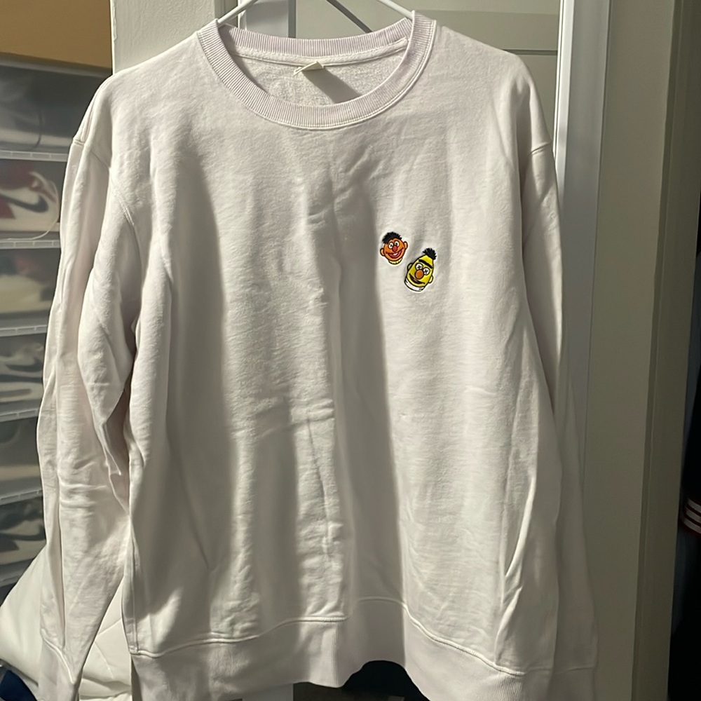 Men’s Uniqlo Kaws Sesame Street sweater
